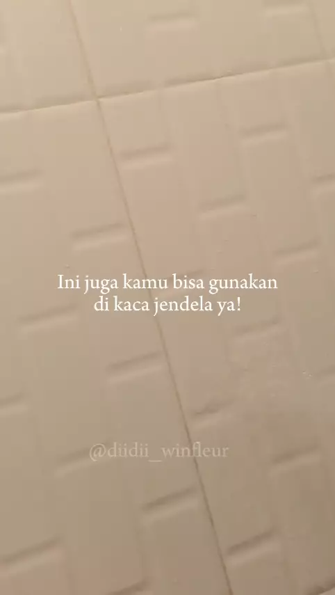 bersihkan dinding kamar mandi berjamur 2 bahan dapur © 2024 brilio.net