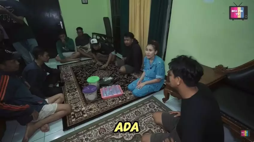 ayu ting ting numpang sahur ke tetangga © 2025 YouTube