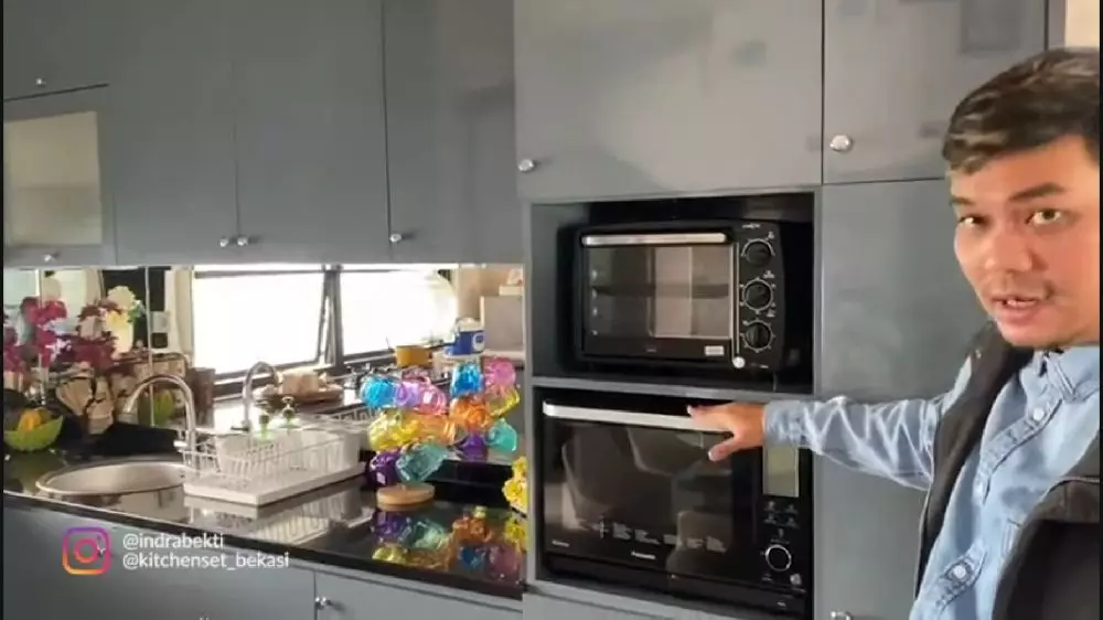 dapur rumah indra bekti © 2024 brilio.net dapur rumah indra bekti © 2024 brilio.net