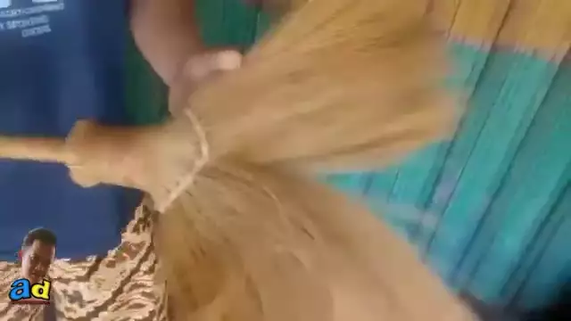 cara perbaiki sapu ijuk cabang © 2024 brilio.net