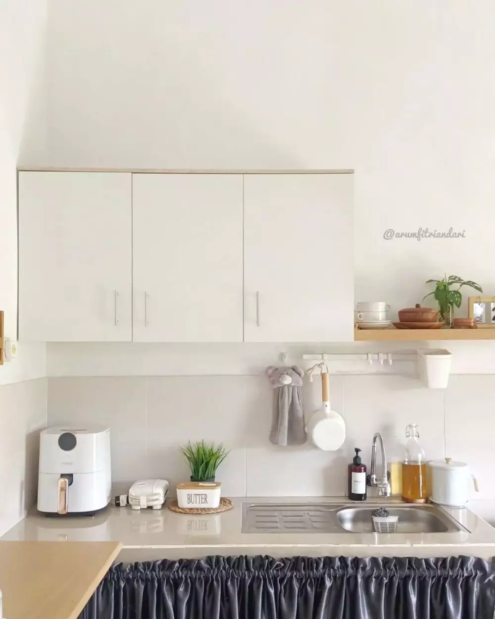 dapur minimalis tanpa kitchen set estetik © 2024 brilio.net