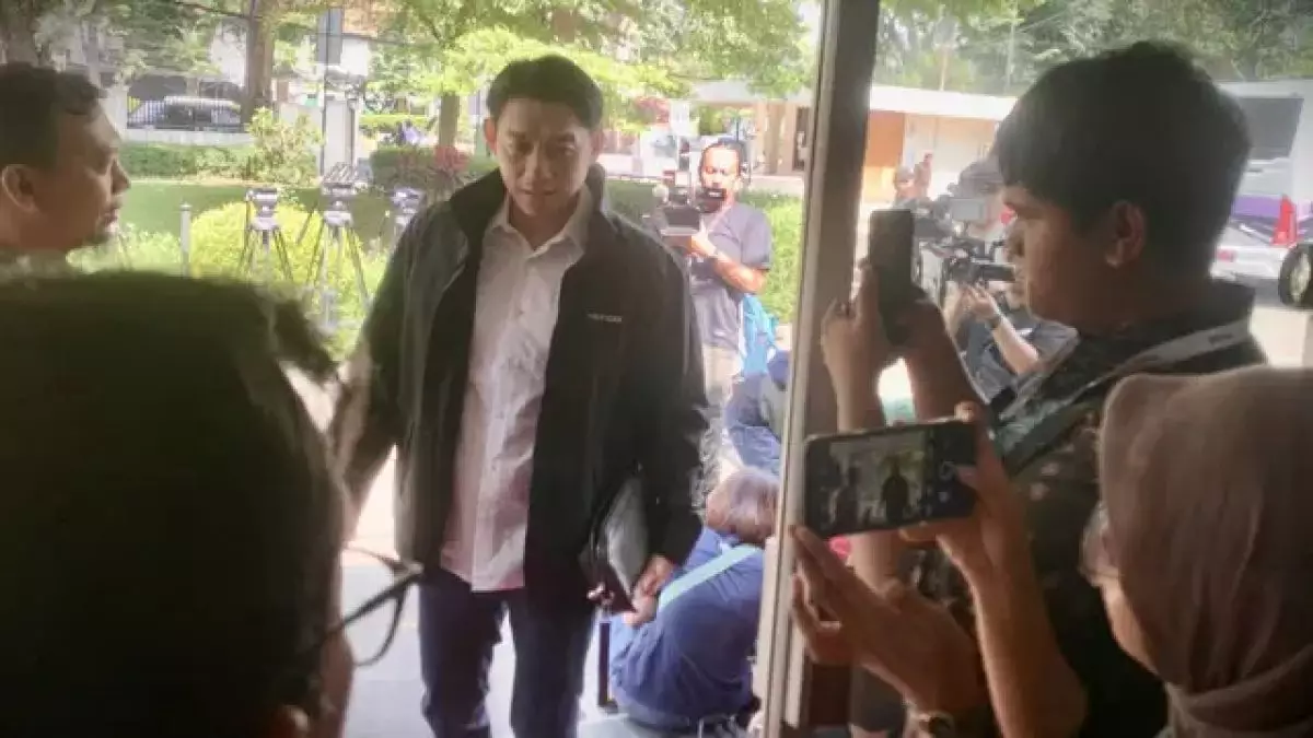 Wakil Ketua DPR sidak ke kantor PFN, Dirut baru Ifan Seventeen datang telat