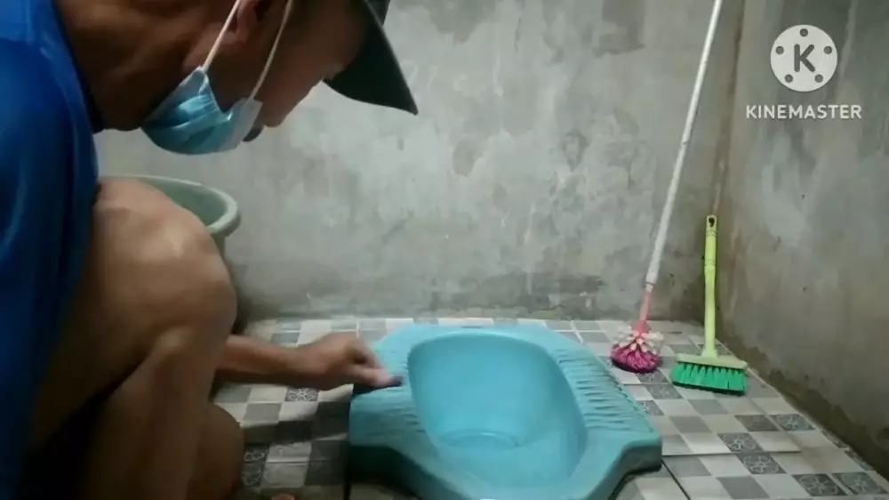 trik basmi kerak di kloset agar kinclong cukup tambah 1 bahan dapur © berbagai sumber