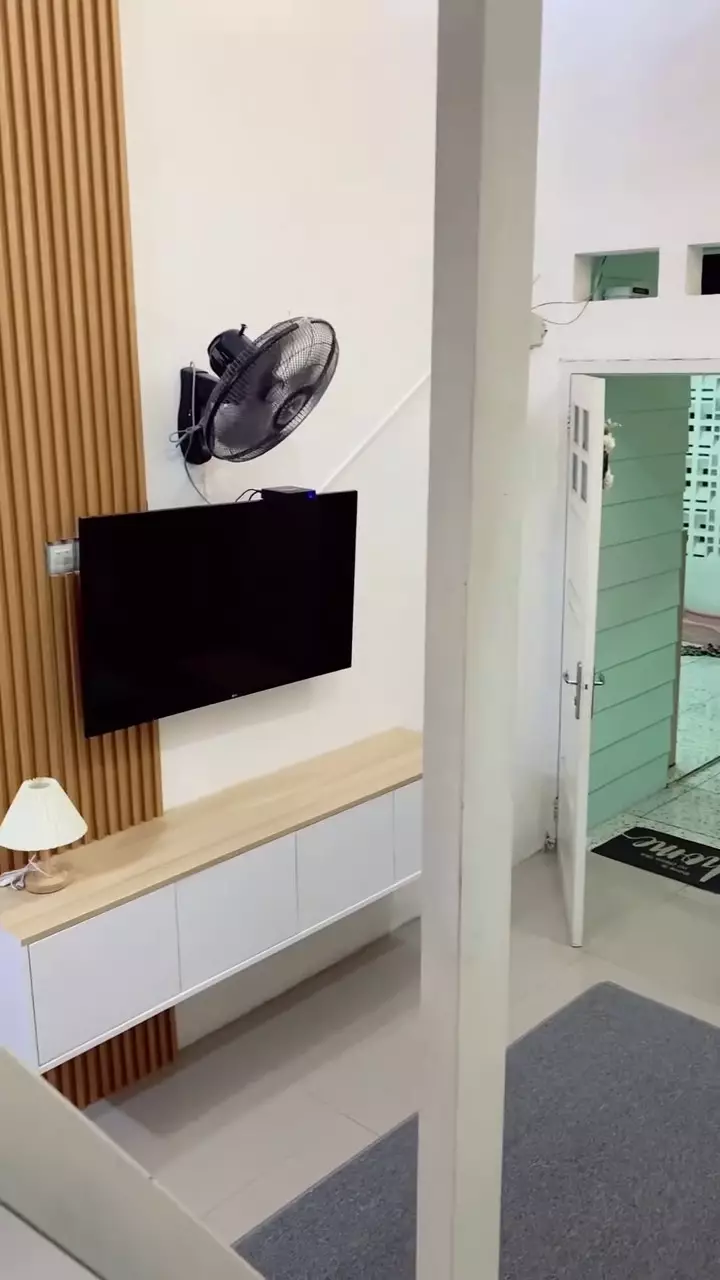 makeover rumah subsidi tipe 22 konsep mezzanine © 2025 Instagram makeover rumah subsidi tipe 22 konsep mezzanine © 2025 Instagram
