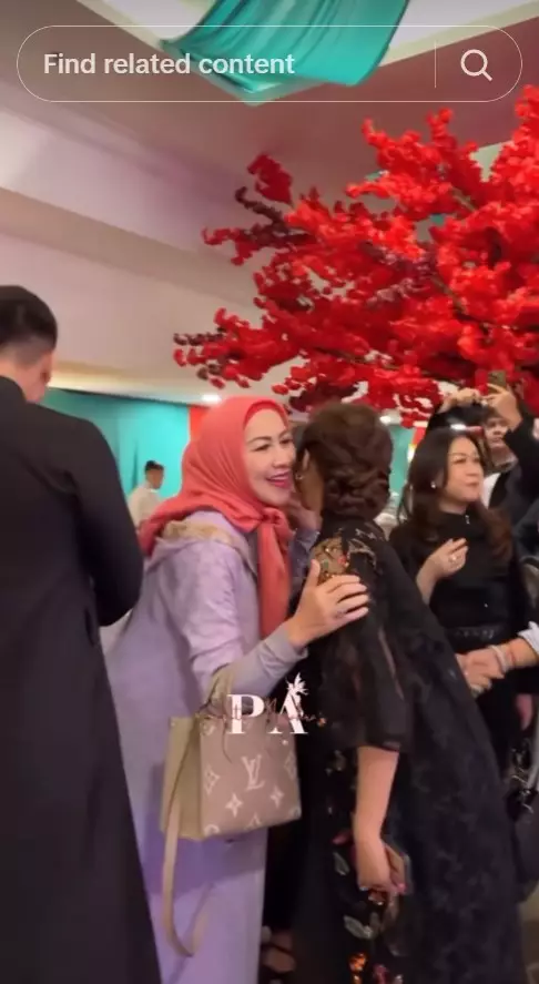 Fuji buka puasa bareng keluarga Verrell © berbagai sumber