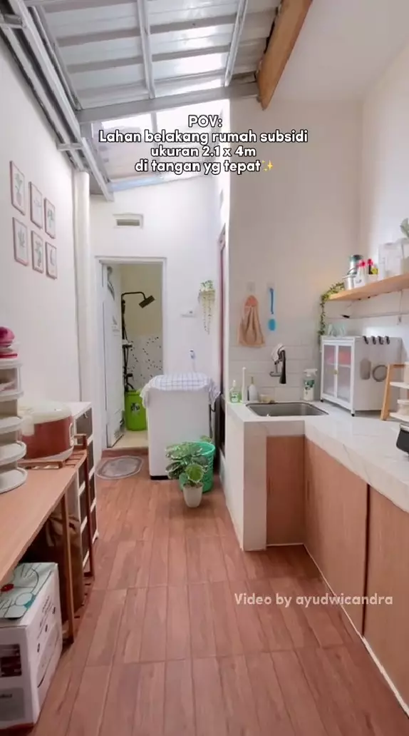 Lahan sempit jadi dapur mungil © TikTok Lahan sempit jadi dapur mungil © TikTok