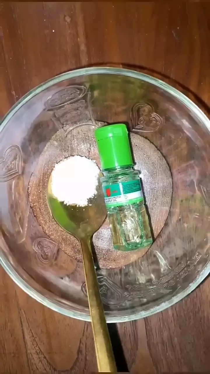 cara atasi ketiak gelap pakai garam © YouTube