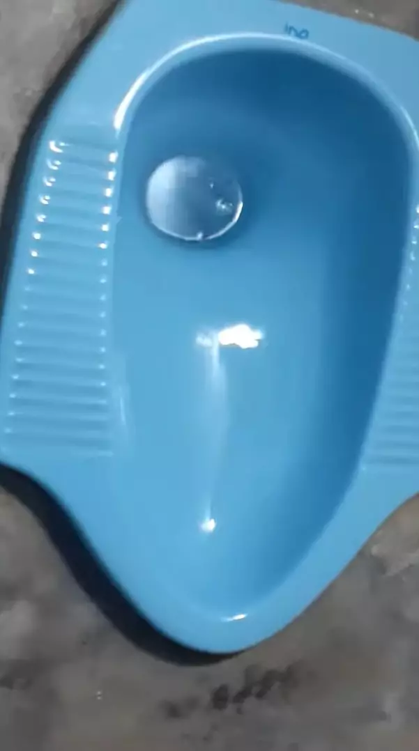 trik hilangkan kerak di kloset cuma pakai 1 bahan dapur © berbagai sumber