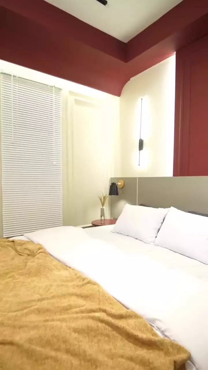 renovasi kamar buluk jadi mirip hotel  © 2025 Instagram