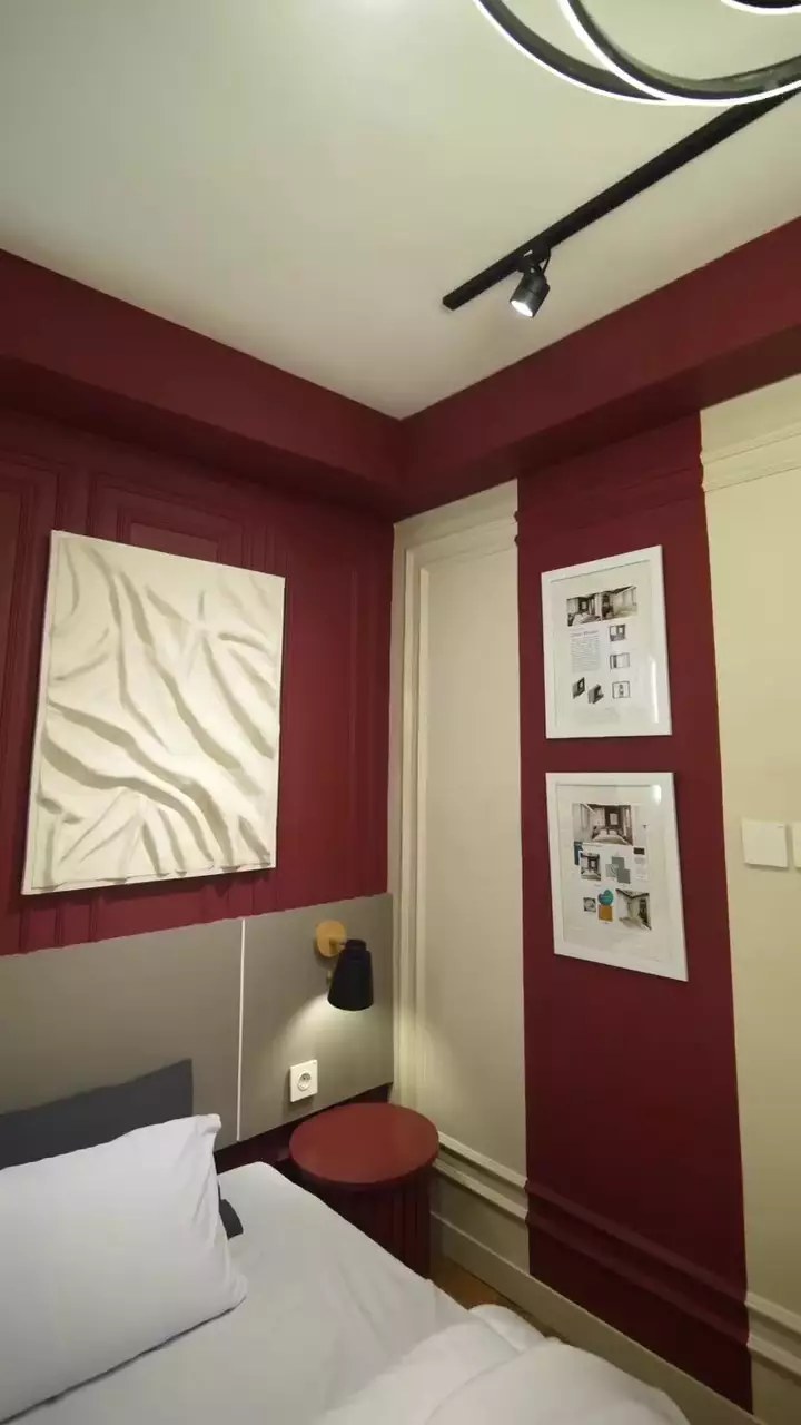 renovasi kamar buluk jadi mirip hotel  © 2025 Instagram