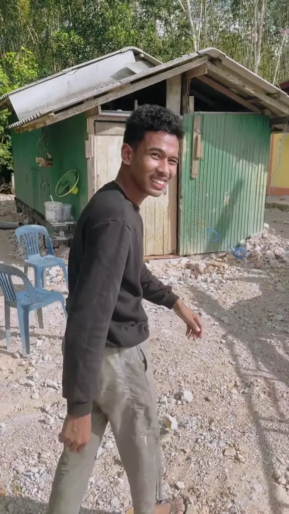 rumah terlihat reyot © 2024 TikTok rumah terlihat reyot © 2024 TikTok