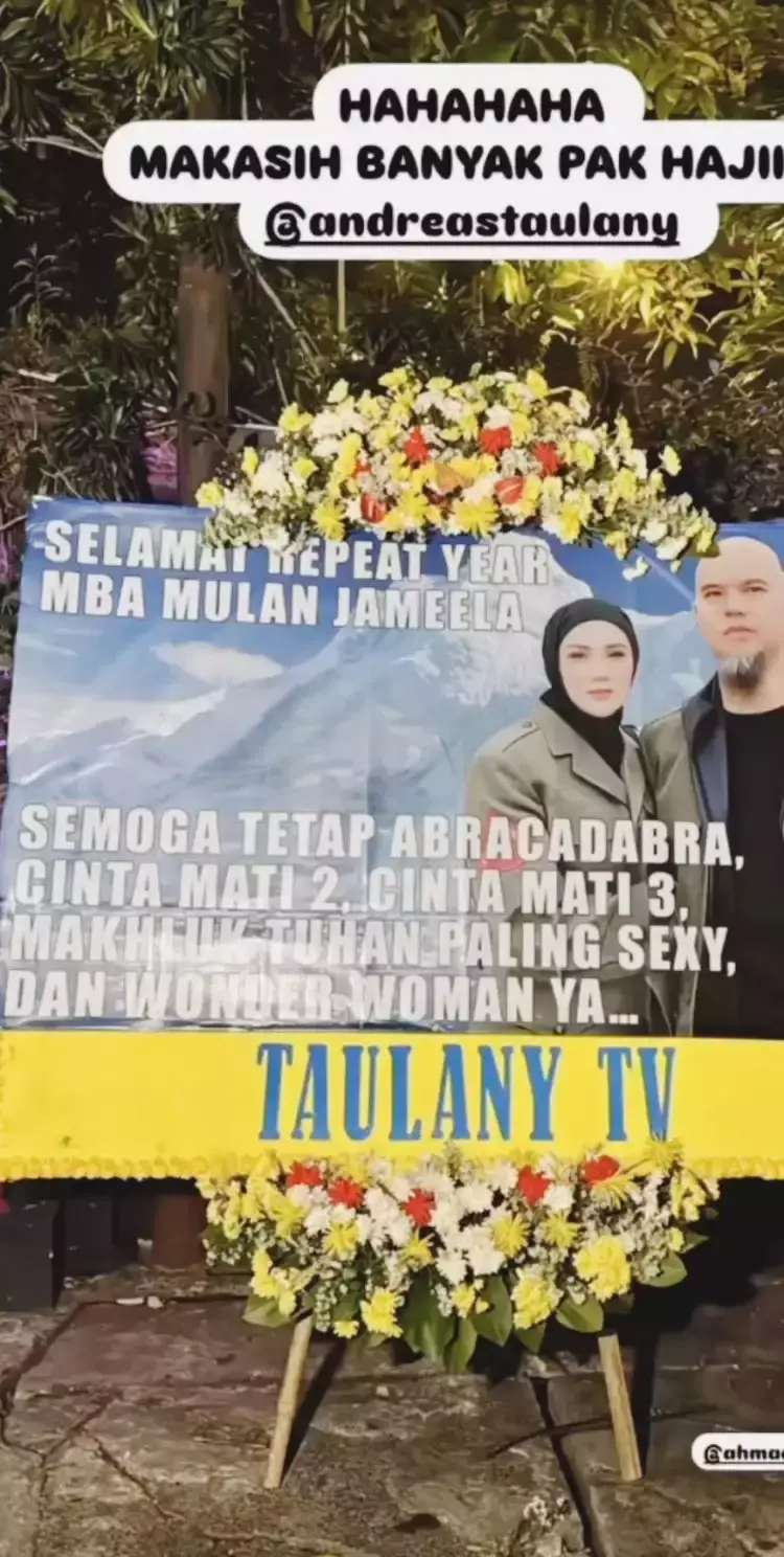 karangan bunga andre taulany untuk seleb © 2024 brilio.net karangan bunga andre taulany untuk seleb © 2024 brilio.net