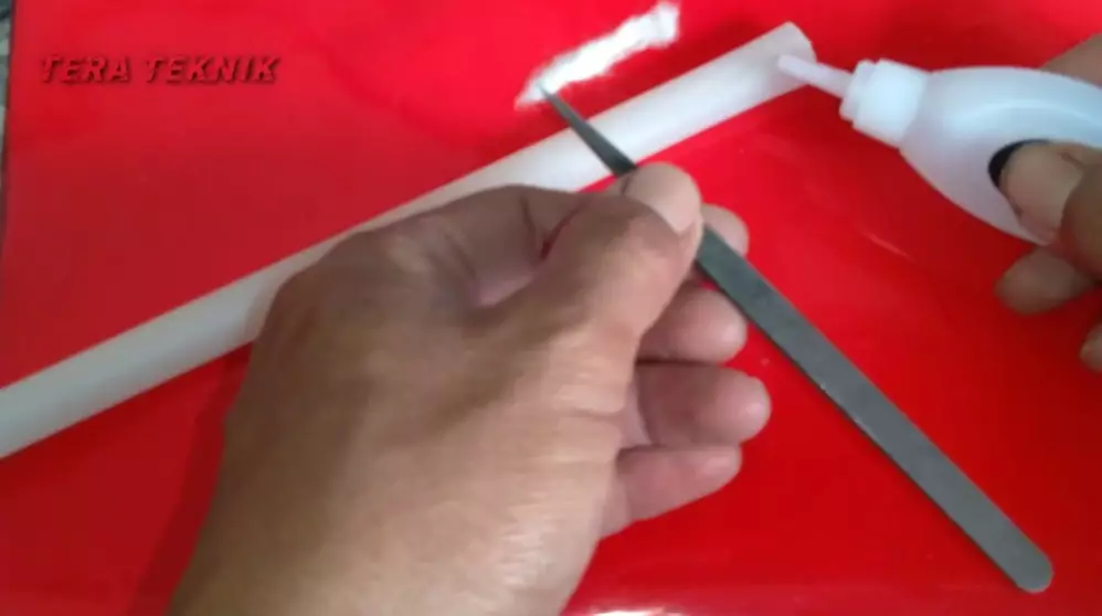 memperbaiki termos bocor cuma pakai 2 alat © YouTube