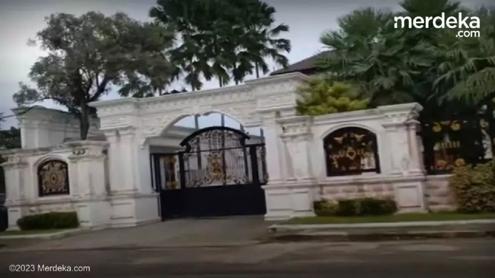 rumah haji isam luas 3 kali lipat jatim park  © 2025 brilio.net