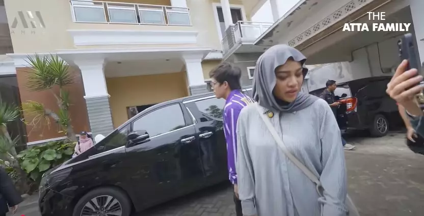 rumah masa kecil Krisdayanti di Malang © YouTube rumah masa kecil Krisdayanti di Malang © YouTube