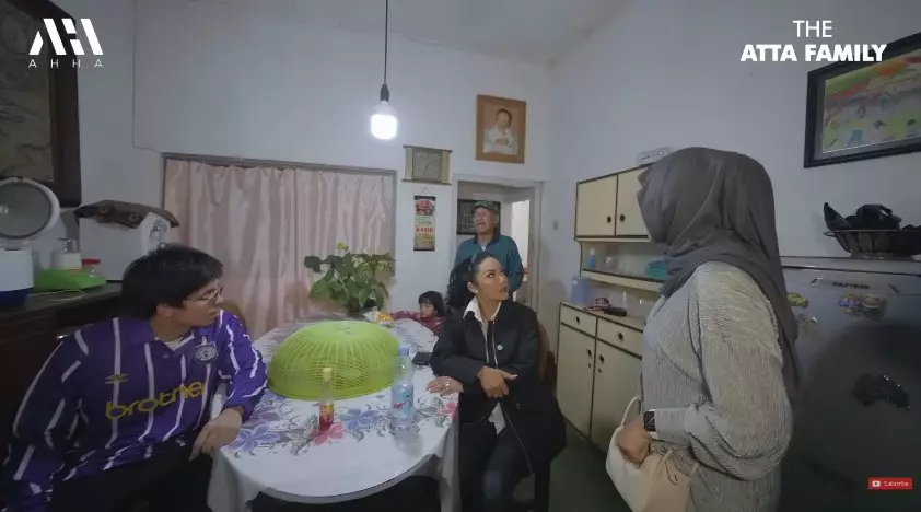 rumah masa kecil Krisdayanti di Malang © YouTube rumah masa kecil Krisdayanti di Malang © YouTube