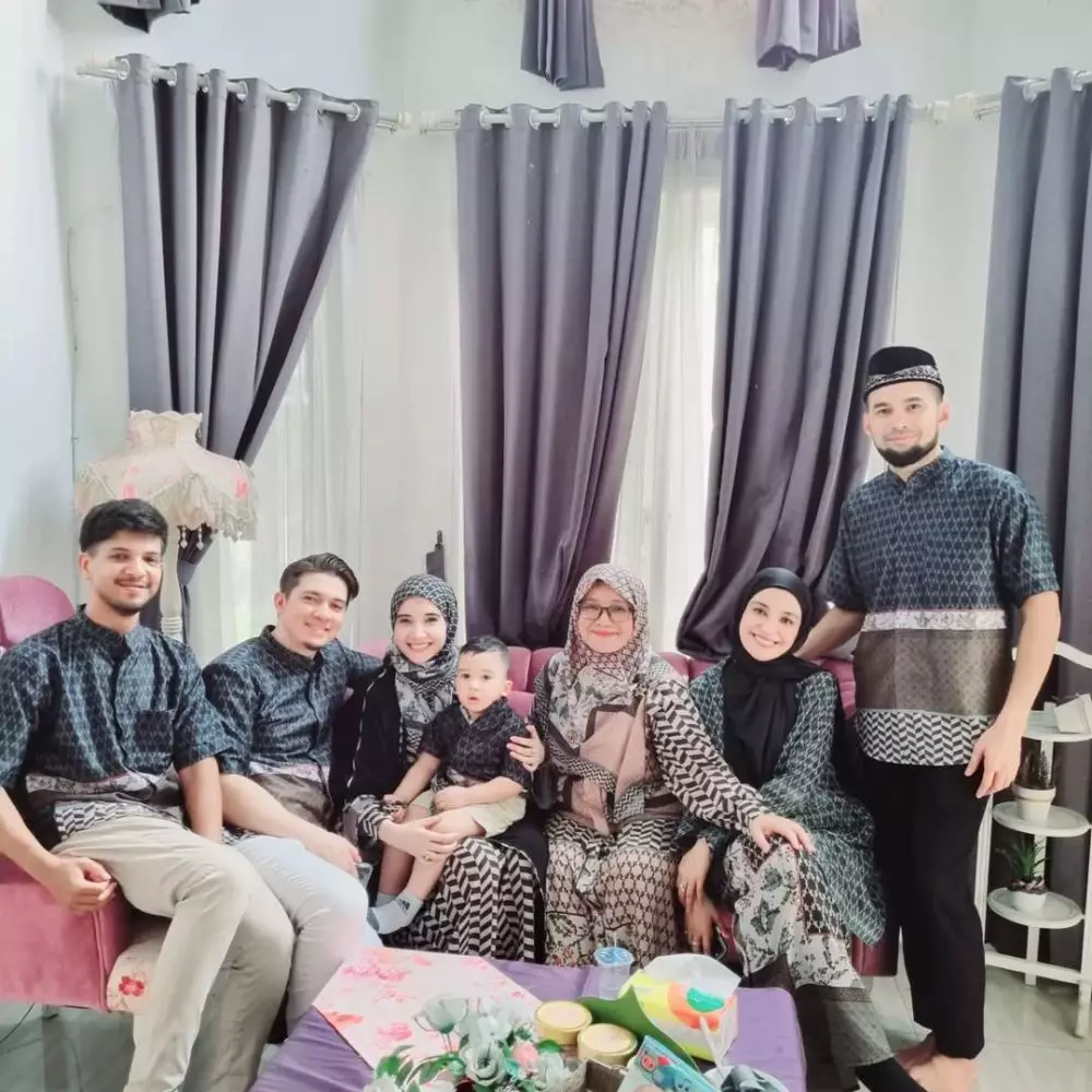 Pacar Indro di Kesempatan dalam Kesempitan © 2025 brilio.net