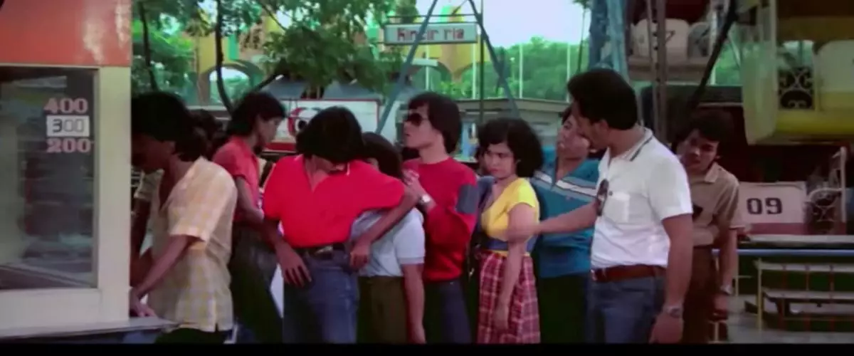 Pujaan hati Kasino Warkop DKI di 'Maju Kena Mundur Kena' ini ibu artis top, intip 11 potret terbarunya