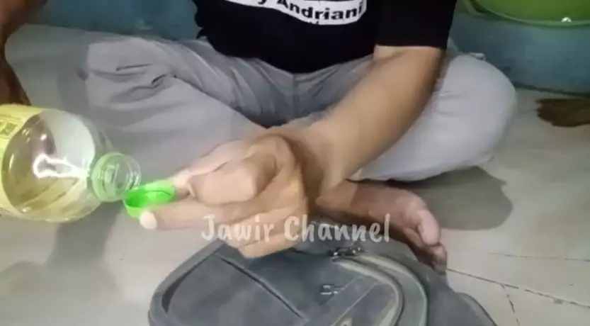 memperbaiki resleting tas rusak YouTuber jawir channel