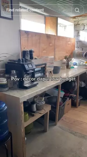 makeover low budget dapur atap seng © TikTok