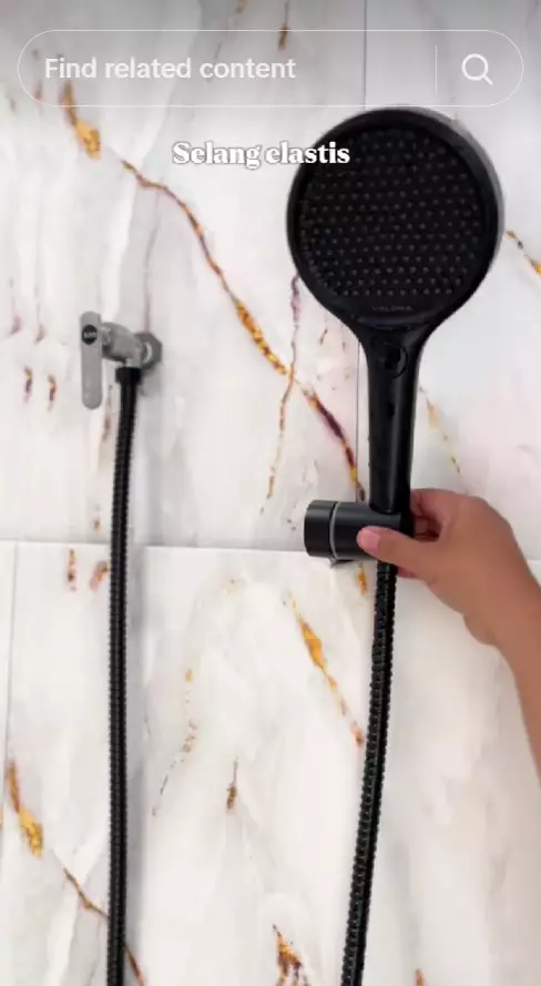 makeover kamar mandi wallpaper 4 ribuan © TikTok