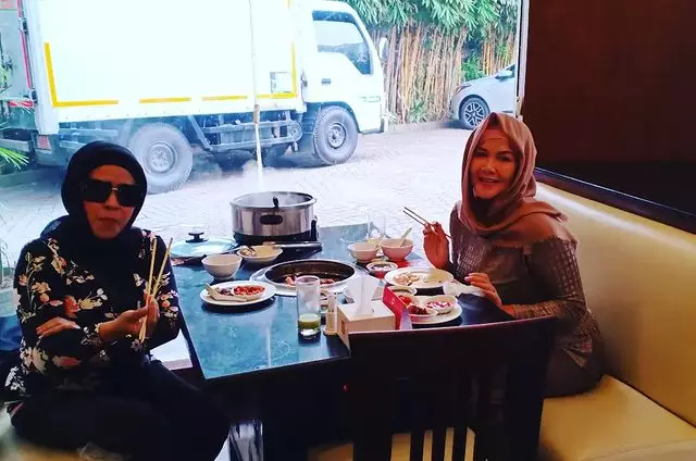 9 potret terbaru Lela Anggraeni, Pacar Dono di Warkop DKI © 2023 brilio.net