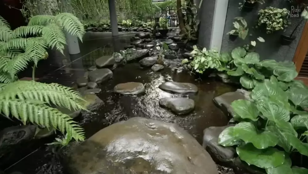 Rumah tropis serasa tinggal di surga dunia © YouTube