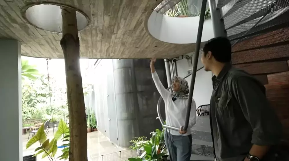 Rumah tropis serasa tinggal di surga dunia © YouTube