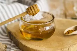 Tanpa air, trik sederhana ini bantu kamu bedakan madu asli dan palsu pakai 1 alat mudah