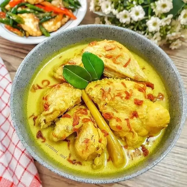 13 Resep opor ayam buat Lebaran instagram 13 Resep opor ayam buat Lebaran instagram
