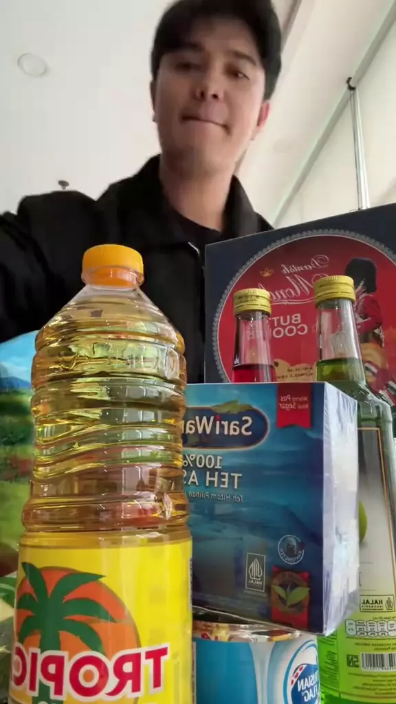 hampers lebaran raffi nagita buat karyawanhampers lebaran raffi nagita buat karyawan © 2025 TikTok