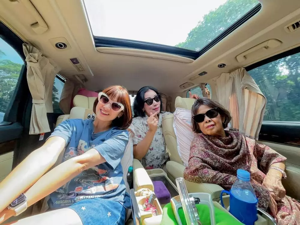 chika jessica rawat ibu idap stroke © 2025 Instagram chika jessica rawat ibu idap stroke © 2025 Instagram