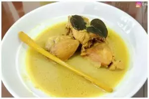 Cara masak opor ayam dengan santan yang aman untuk kolesterol
