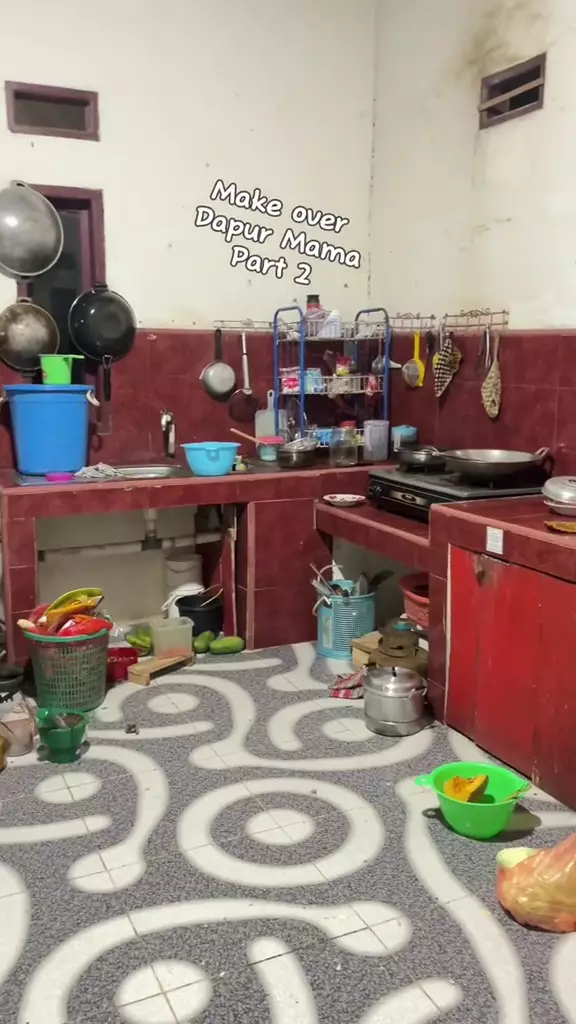 makeover dapur buluk emak jadi estetik  © 2025 TikTok makeover dapur buluk emak jadi estetik  © 2025 TikTok