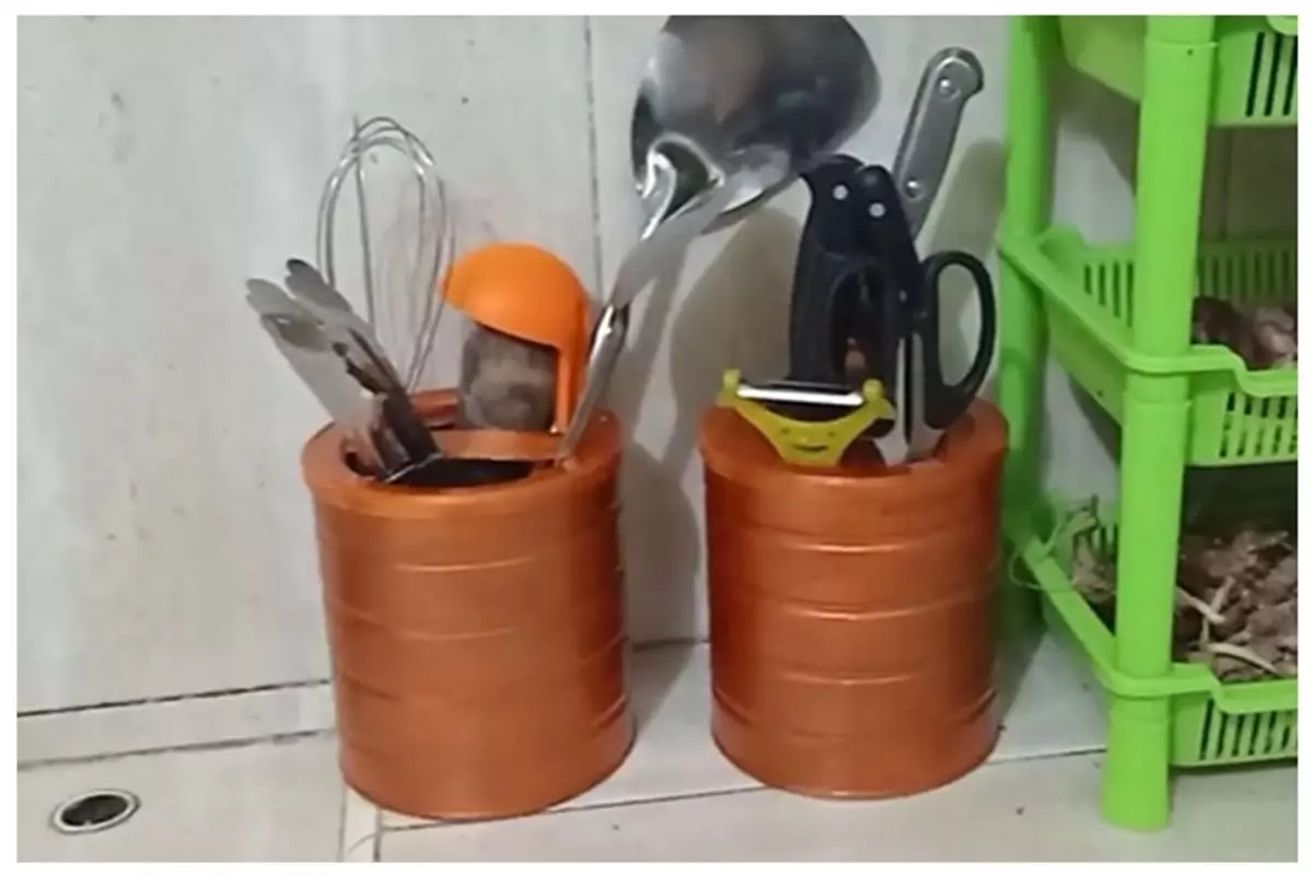 Trik bikin wadah pisau agar tak berantakan cuma pakai 1 sampah dapur, kian rapi sekaligus estetik