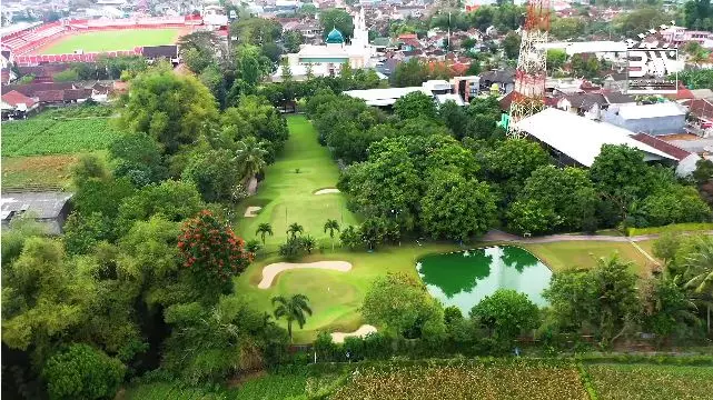 Mengintip rumah mewah 12 selebriti dari udara, hunian Tasya Farasya bak Disneyland Mengintip rumah mewah 12 selebriti dari udara, hunian Tasya Farasya bak Disneyland