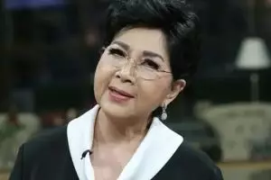 Sebut bukan karena stroke, manajer ungkap penyebab Titiek Puspa dilarikan ke RS hingga harus operasi