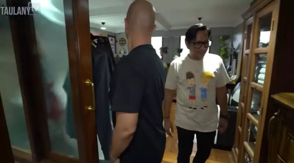 kamar mandi Ahmad Dhani seperti ruang tamu © YouTube kamar mandi Ahmad Dhani seperti ruang tamu © YouTube