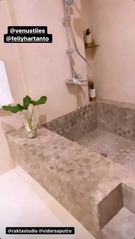 kamar mandi cut meyriska dan roger danuarta © 2025 YouTube kamar mandi cut meyriska dan roger danuarta © 2025 YouTube
