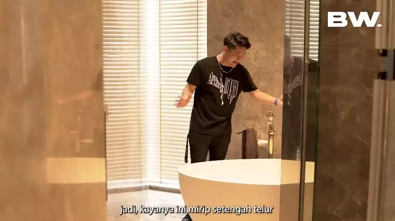 kamar mandi Boy William canggih © YouTube