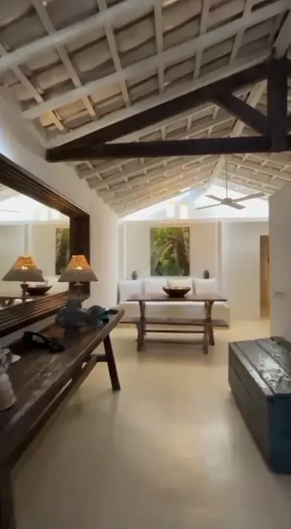 rumah kecil cat hijau ini dalamnya cozy © TikTok