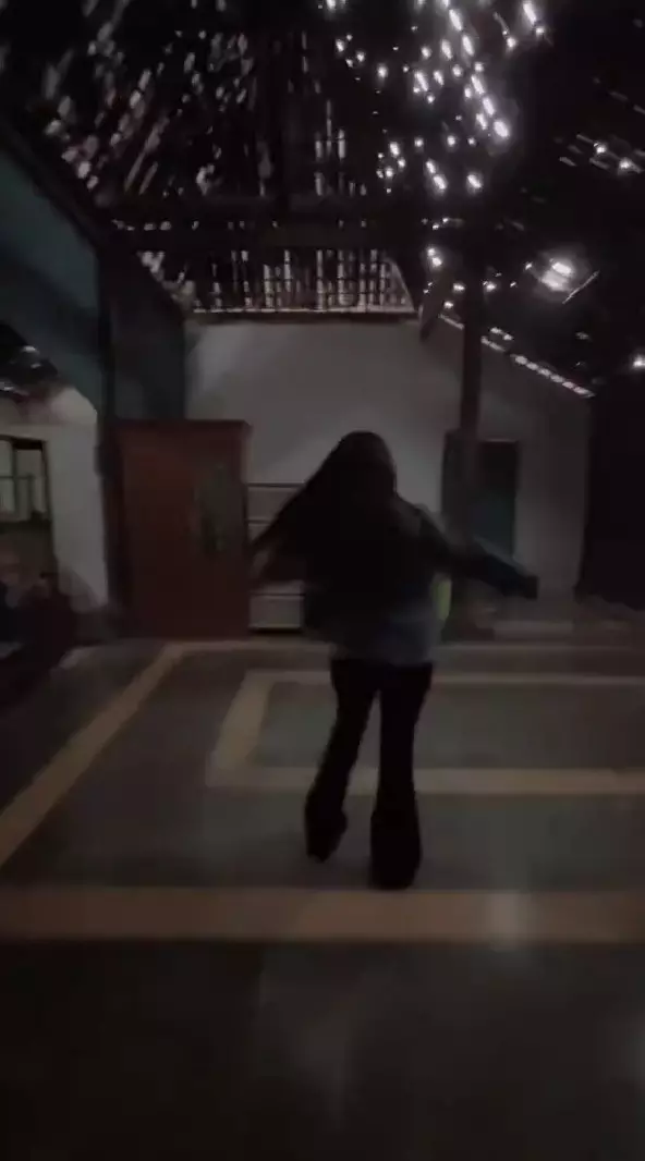 Wanita spill penampakan rumah neneknya © TikTok Wanita spill penampakan rumah neneknya © TikTok