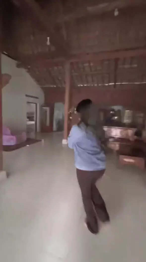 Wanita spill penampakan rumah neneknya © TikTok Wanita spill penampakan rumah neneknya © TikTok