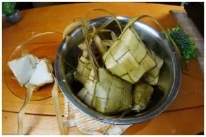 Begini cara menyimpan ketupat agar tetap segar dan awet hingga 2 minggu