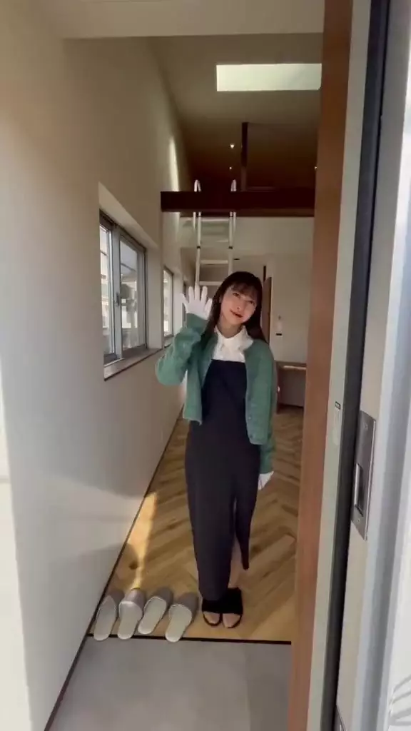 rumah tipis pinggir jalan lebar fasad 1 meter © 2025 TikTok