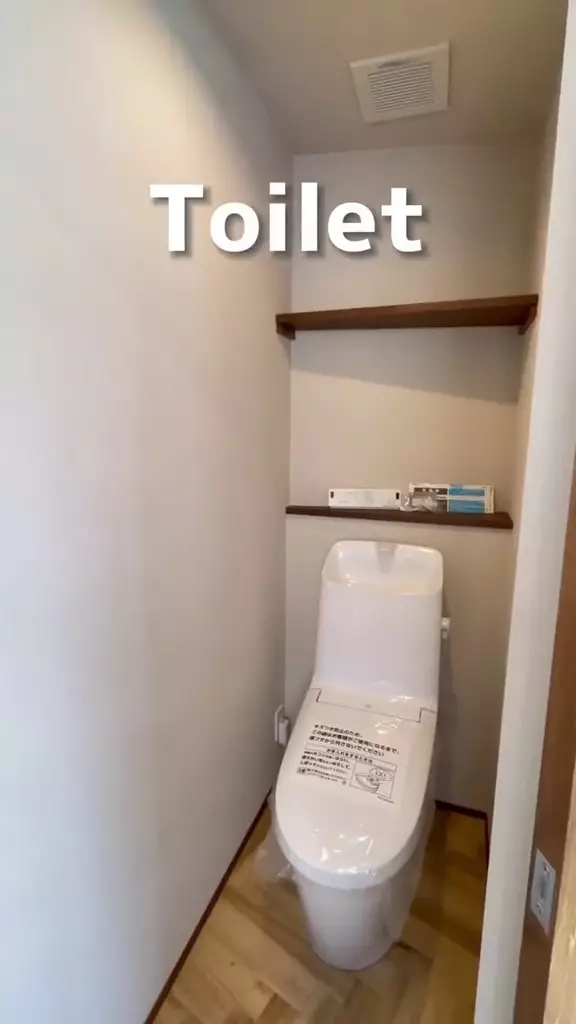 rumah tipis pinggir jalan lebar fasad 1 meter © 2025 TikTok