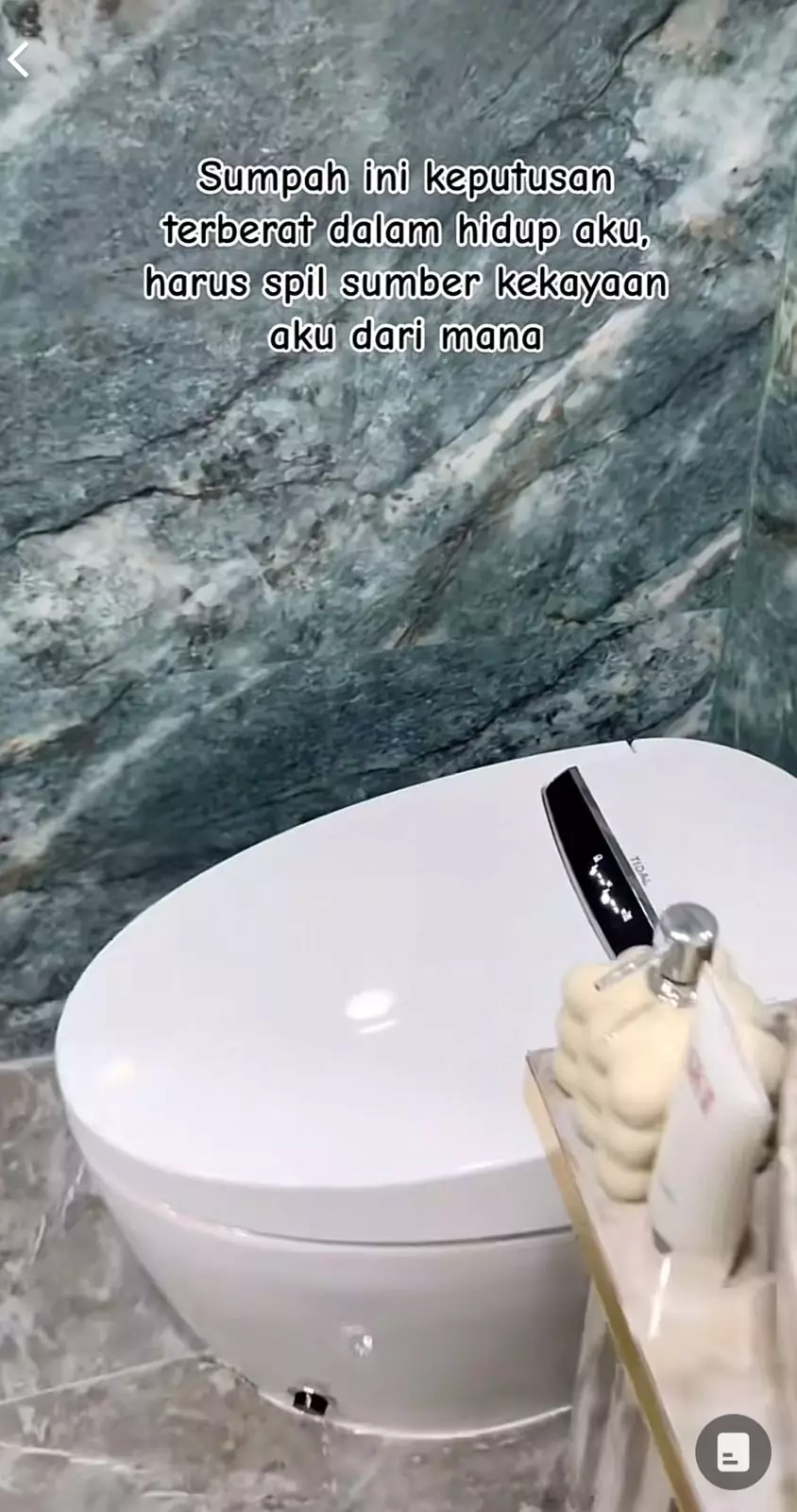 kamar mandi bos skincare Tri Wahyuni © TikTok