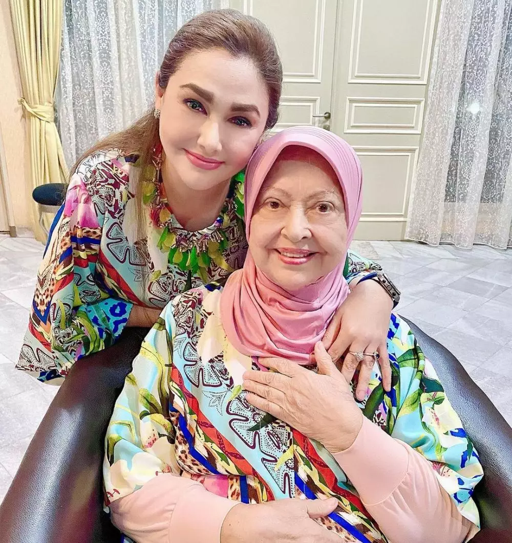 Nia Zulkarnaen film Warkop DKI © berbagai sumber