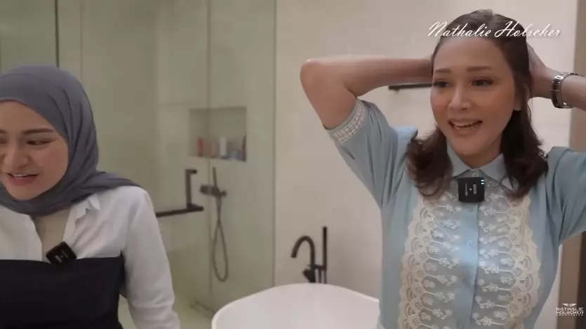 kamar mandi Maia Estianty AC central © YouTube