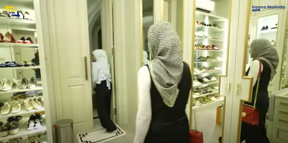 potret kamar mandi Putri Zulkifli Hasan desainnya tanpa jasa arsitek © 2024 brilio.net